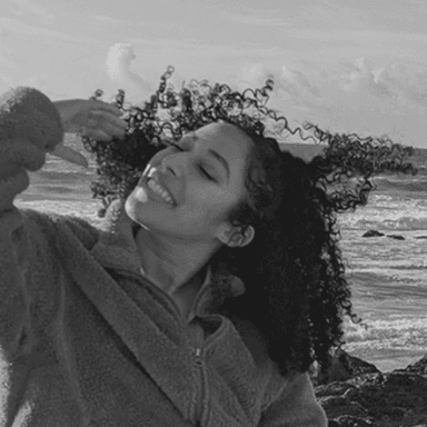 Profile Photo in black and white